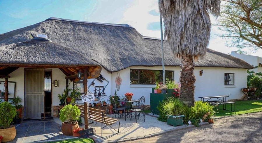 6 Bedroom Property for Sale in Oranjeville Free State